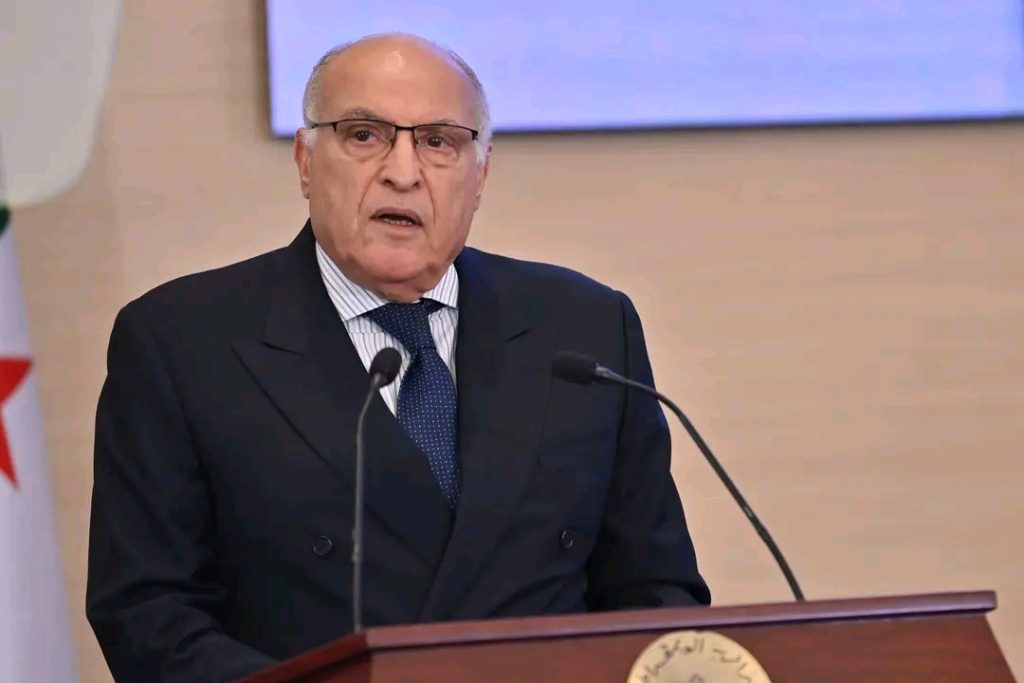 الجزائر تحتفي بيوم دبلوماسيتها.. سجل حافل في دعم القضايا العادلة وحل النزاعات بالطرق السلمية!