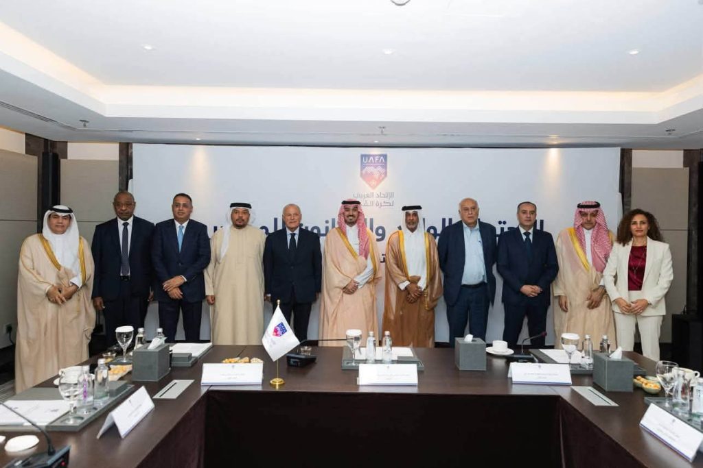 العرب يدعمون ترشح إنفانتينو  لرئاسة الفيفا مجددا ..وأوروبا ترفض!